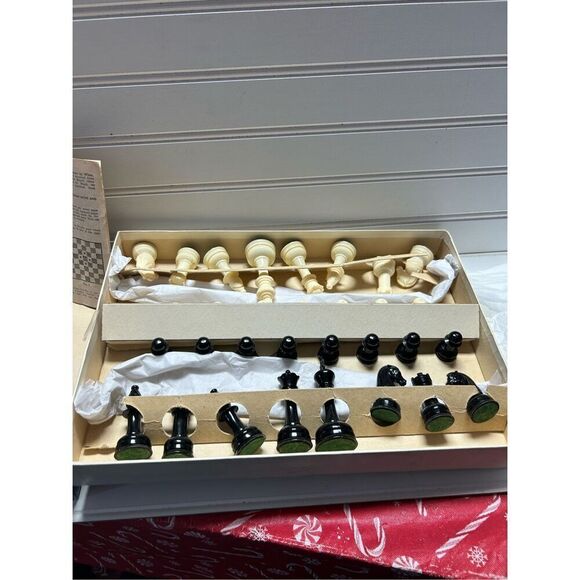 Tournament Chessmen Weighted Made in the USA 3 1/8” Lowe - Picture 1 of 5